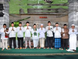 Rayakan Idul Fitri 1447 H, Bupati dan Wakil Bupati Tubaba Sholat Id Berjamaah di Masjid Baitus Shobur