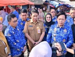 Cek Langsung ke Pasar, Sekda Supriyanto Pastikan Harga Sembako di Lampung Selatan Masih Terkendali