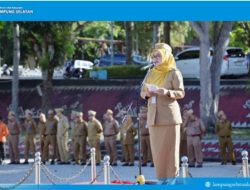 Tak Ingin ASN Lampung Selatan Viral Negatif seperti Kasus Sulbar, Tri Umaryani Ingatkan Bijak Bermedia Sosial saat Jam Kerja