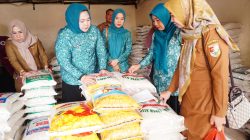 Ketua I TP PKK Tubaba Buka Operasi Pasar Murah dan Monitoring Harga Bahan Pokok di Pasar Mulya Asri