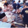 Kapolres Toni Kasmiri Gelar Kegiatan Penyembelihan 10 Sapi dan 2 Kambing Kurban untuk Masyarakat