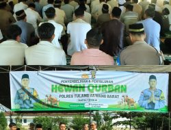 Polres Tulang Bawang Barat Gelar Sholat Idul Adha Bersama Warga di Masjid Mapolres