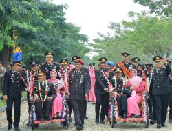 Penuh Haru dan Penghormatan, Kapolres Tulang Bawang Barat Pimpin Upacara Pelepasan Personel Polri Purna Tugas
