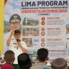 Bupati Tubaba Perkuat UMKM, Salurkan KUR Super Mikro