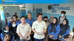 Usai Jenguk Siswi MI Ma’arif yang Masih Dirawat, Bupati Egi Minta BGN Suspend SPPG yang Belum Penuhi Standar